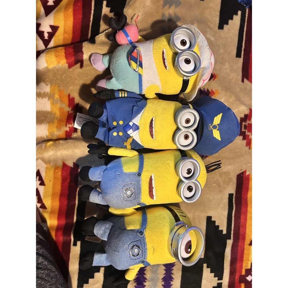 Minions Despicable Me Plush Lot of Four! Clean!